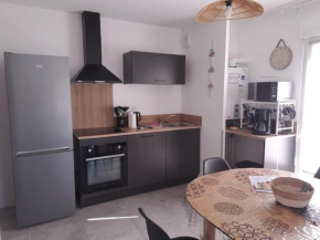 Appartement T2 idéal 2 personnes-150 m de la plage